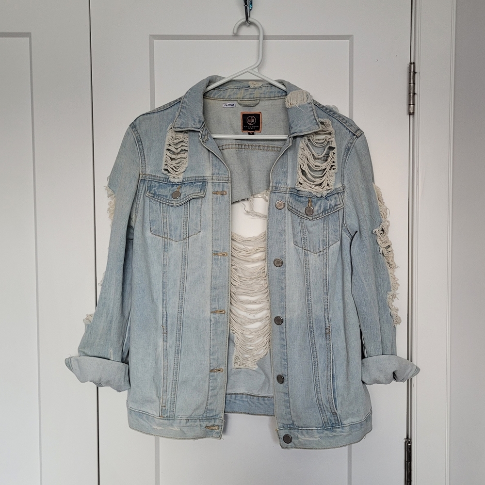 Distressed denim jacket - Picture 2 of 4